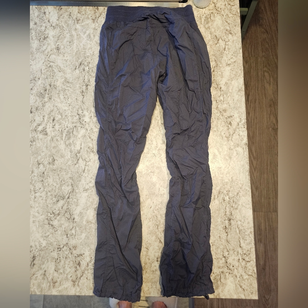 Shambhala Gray Ribbed Active Pants - Picture 2 of 3